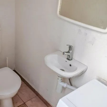 1 Bedroom Lovely In