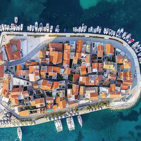 Appartement 1 Bedroom Pet Friendly In Vodice