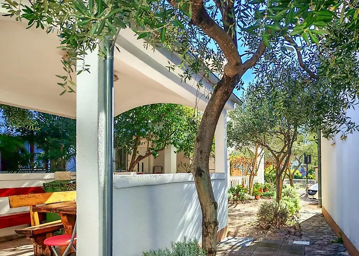 1 Bedroom Pet Friendly In Apartamento Vodice