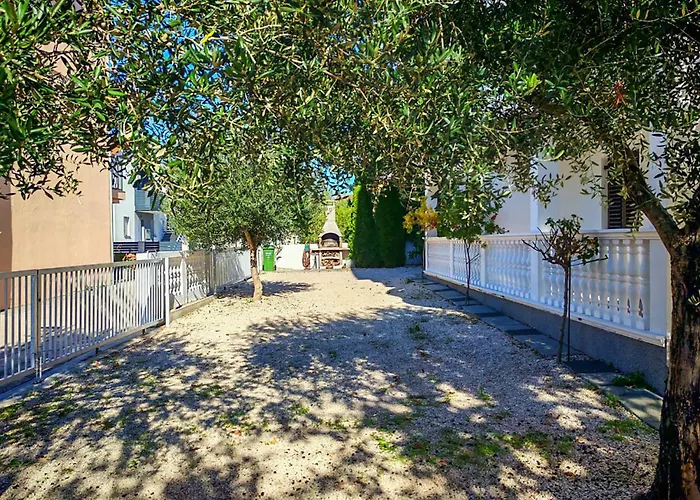 Apartamento 1 Bedroom Pet Friendly In Vodice